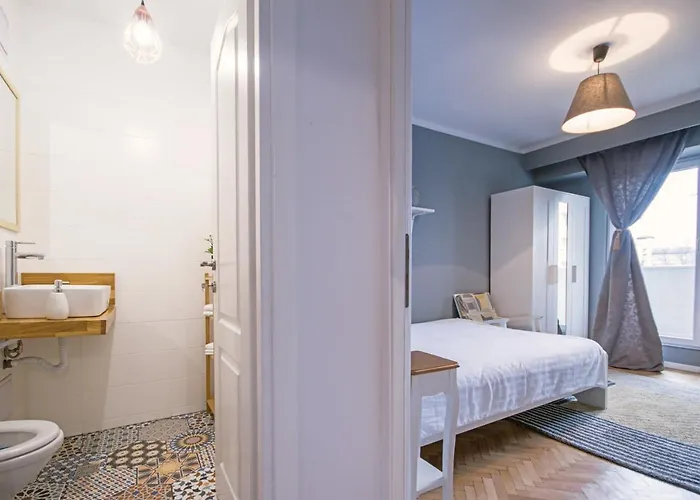 Апартаменти Downtown Wonder *